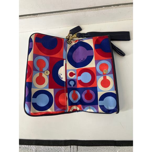COACH 42178 LARGE COACH MULTI COLOR SIGNATURE NYLON WRISTLET - Picture 8 of 16